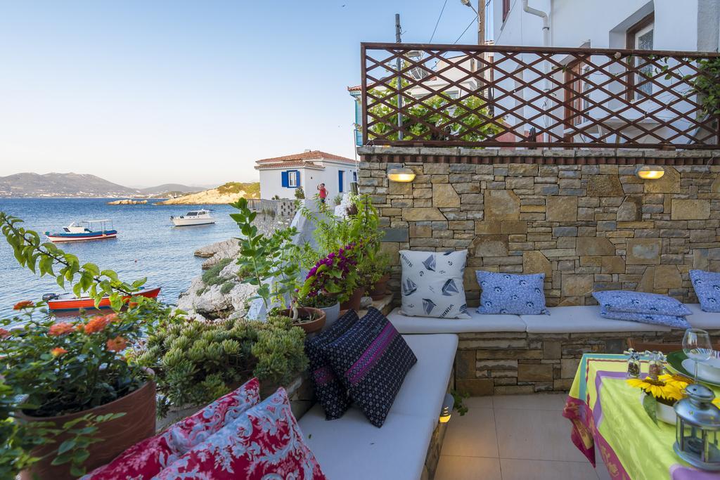 Eftopia Beachfront 2-Bedrooms Apartment Kokkari Exterior photo